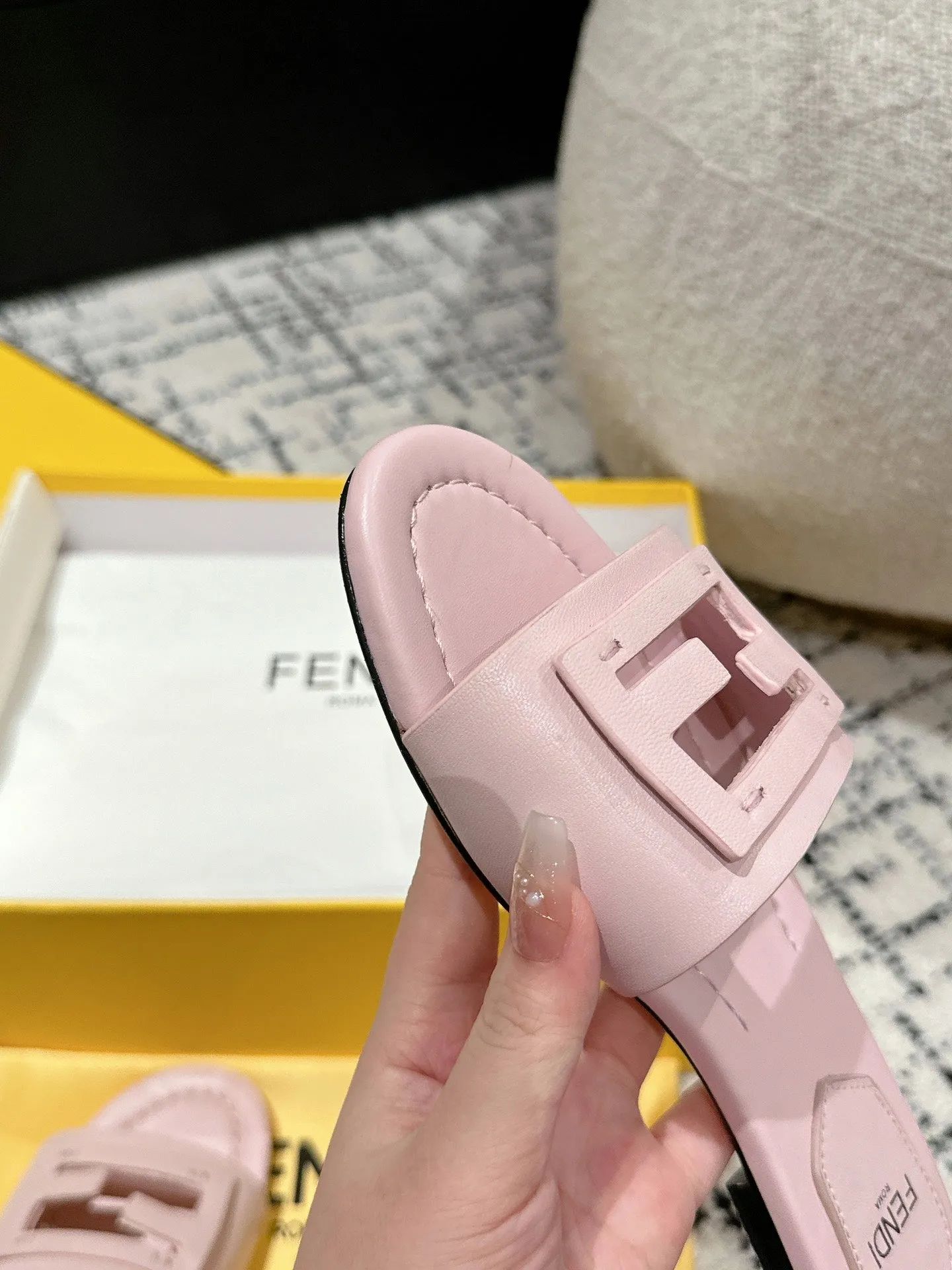 FF Baguette Light Pink Leather Slide