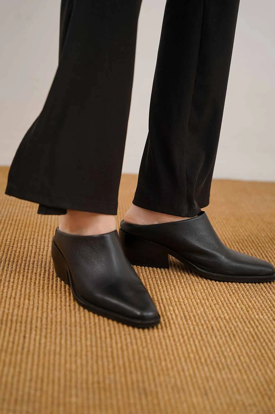 LEATHER BOOT MULES